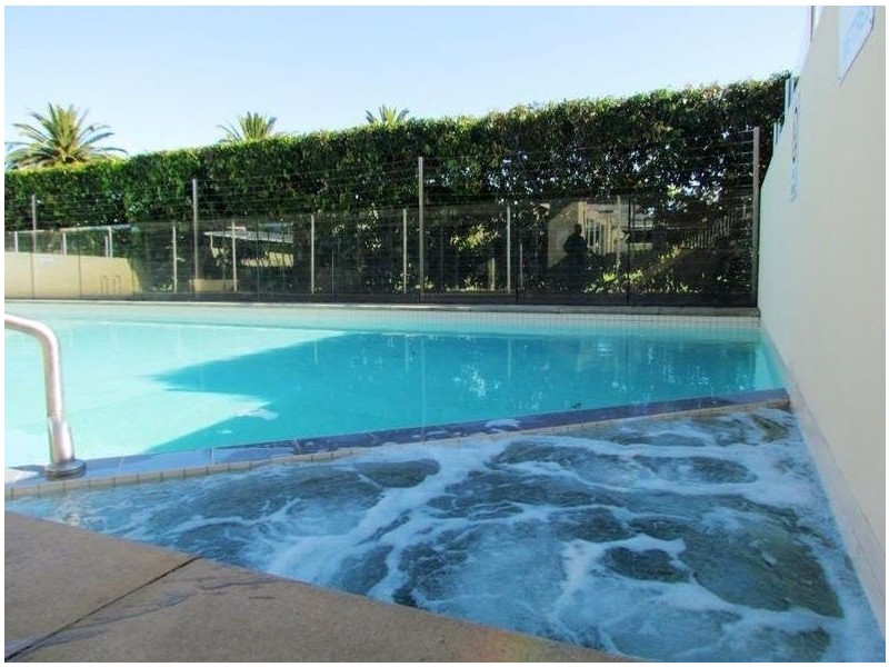 97 Sovereign Manors Crescent, Rowville VIC 3178