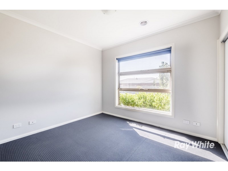 1/37-39 Valencia Circuit, Cranbourne VIC 3977