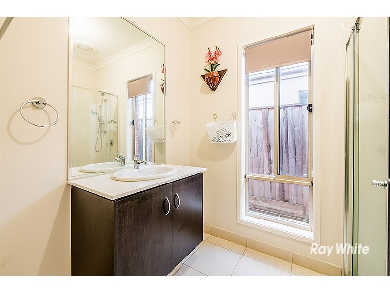 5 Olida Grove, Lyndhurst VIC 3975