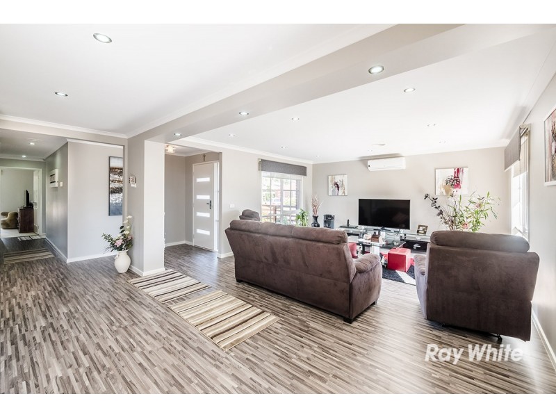 1 Dianna Court, Hampton Park VIC 3976