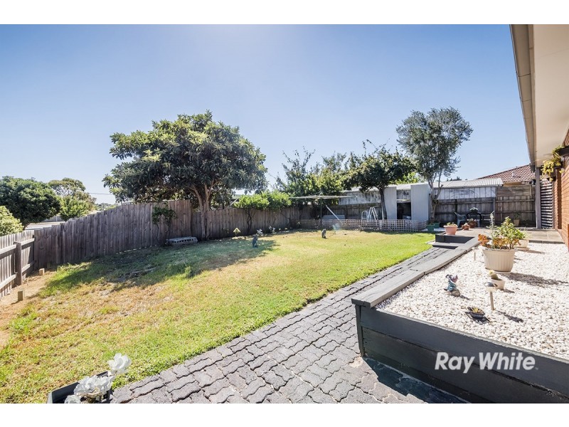 1 Dianna Court, Hampton Park VIC 3976