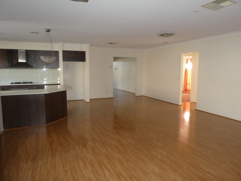 24 Noremac Grove, Lyndhurst VIC 3975