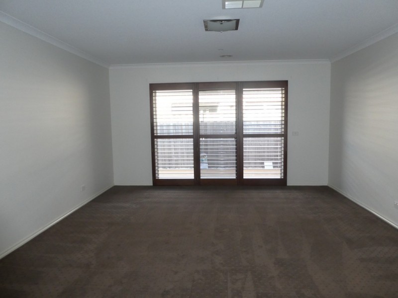 24 Noremac Grove, Lyndhurst VIC 3975