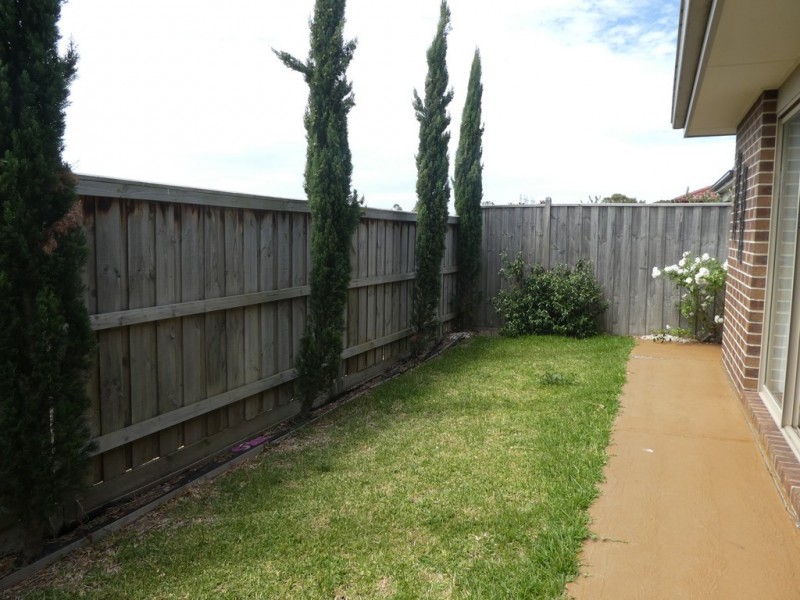24 Noremac Grove, Lyndhurst VIC 3975