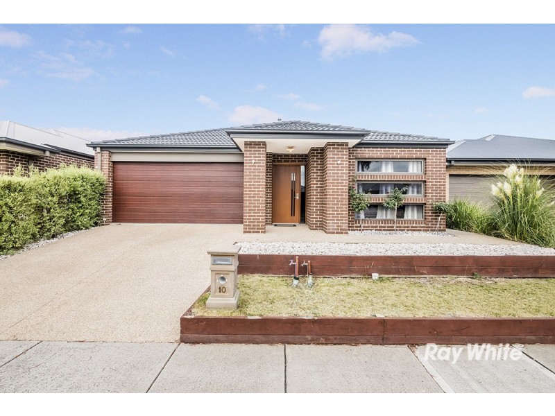 10 Brocker Street, Clyde North VIC 3978