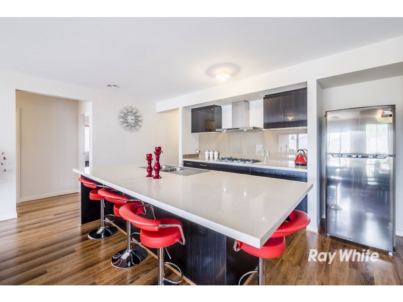 10 Brocker Street, Clyde North VIC 3978