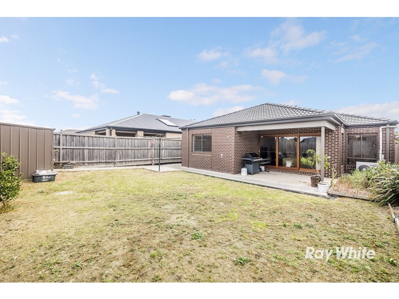 10 Brocker Street, Clyde North VIC 3978