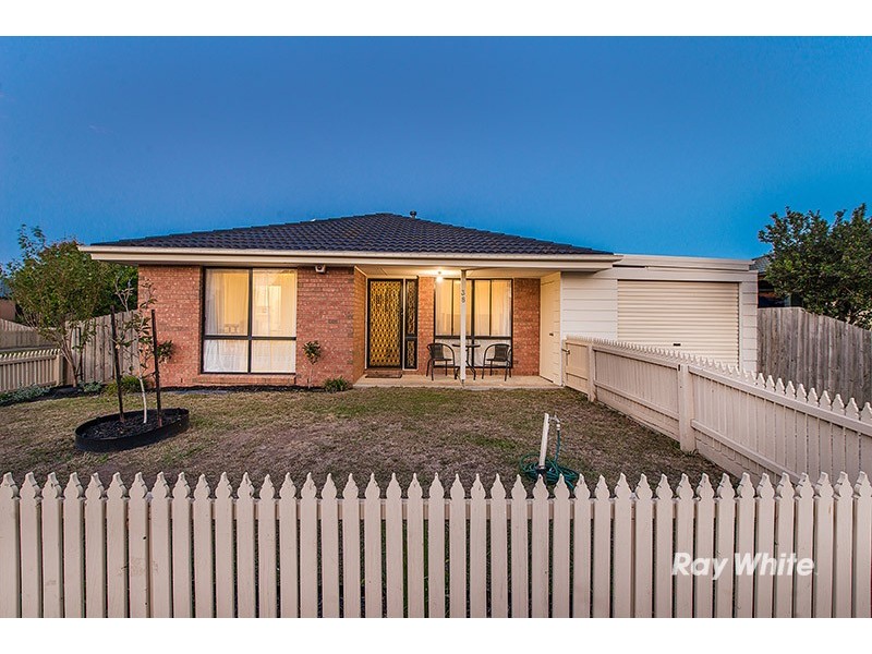38 Stephellen Way, Cranbourne West VIC 3977