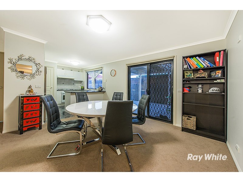 38 Stephellen Way, Cranbourne West VIC 3977