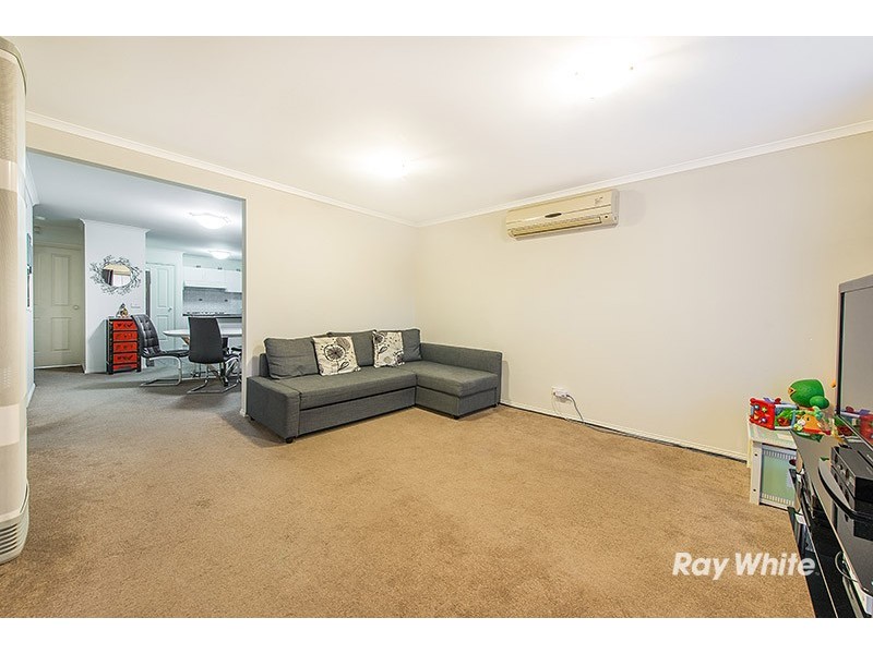38 Stephellen Way, Cranbourne West VIC 3977