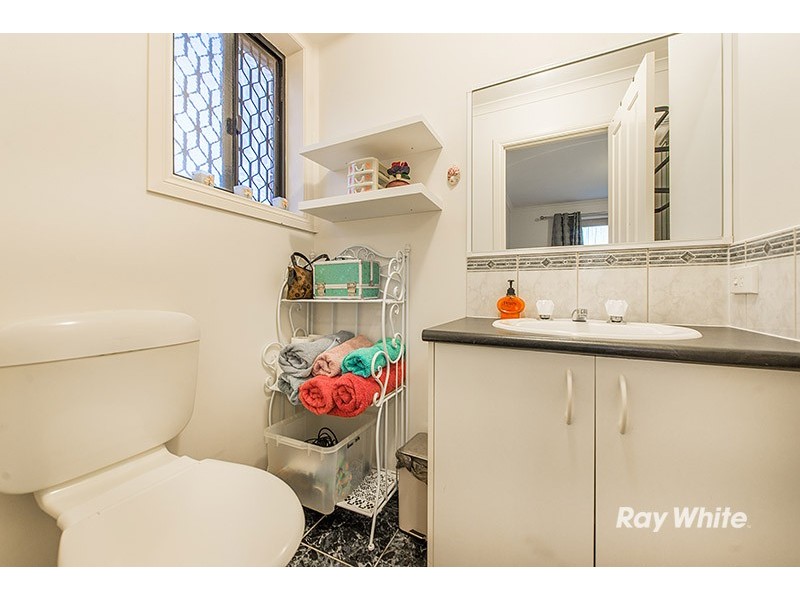 38 Stephellen Way, Cranbourne West VIC 3977