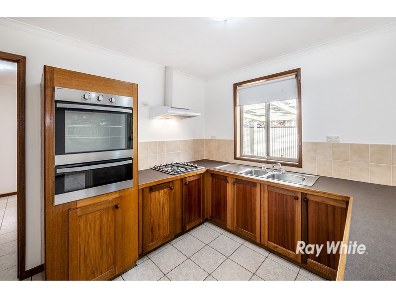 2/12 Milner Court, Cranbourne VIC 3977