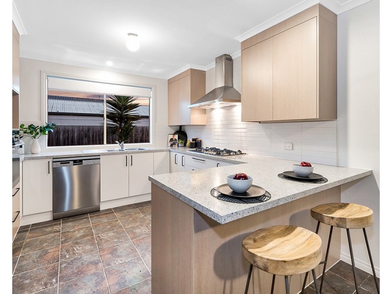 3 Muirfield Close, Cranbourne VIC 3977