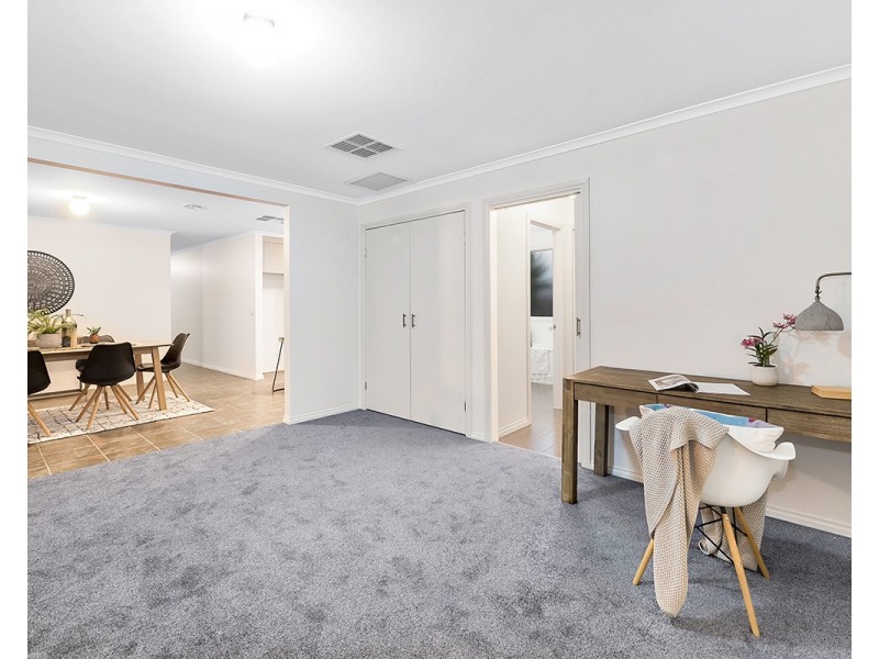 3 Muirfield Close, Cranbourne VIC 3977