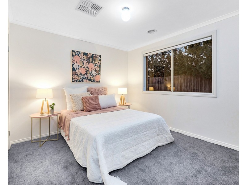 3 Muirfield Close, Cranbourne VIC 3977