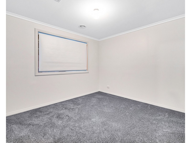 3 Muirfield Close, Cranbourne VIC 3977