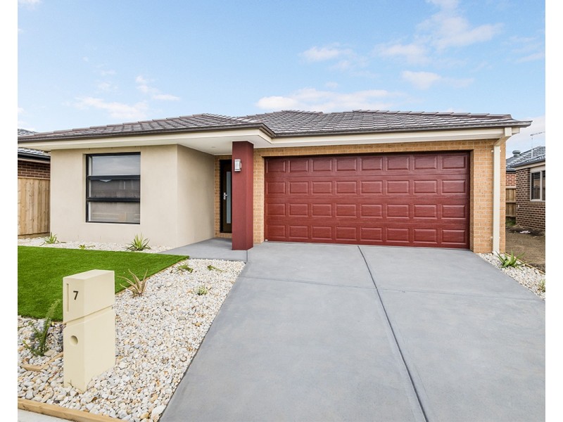 7 Gleeson Way, Officer VIC 3809
