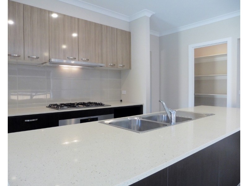 7 Gleeson Way, Officer VIC 3809