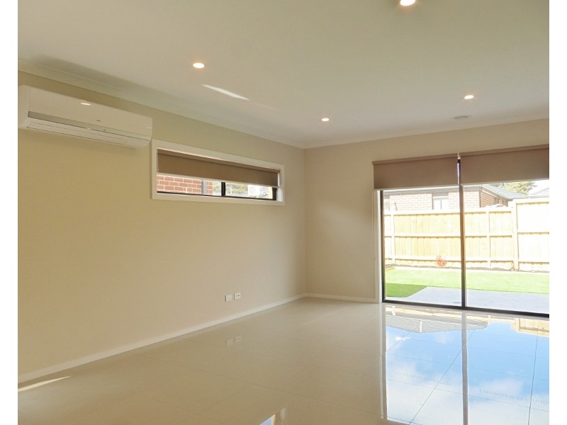 7 Gleeson Way, Officer VIC 3809