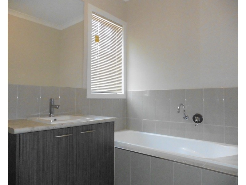 7 Gleeson Way, Officer VIC 3809