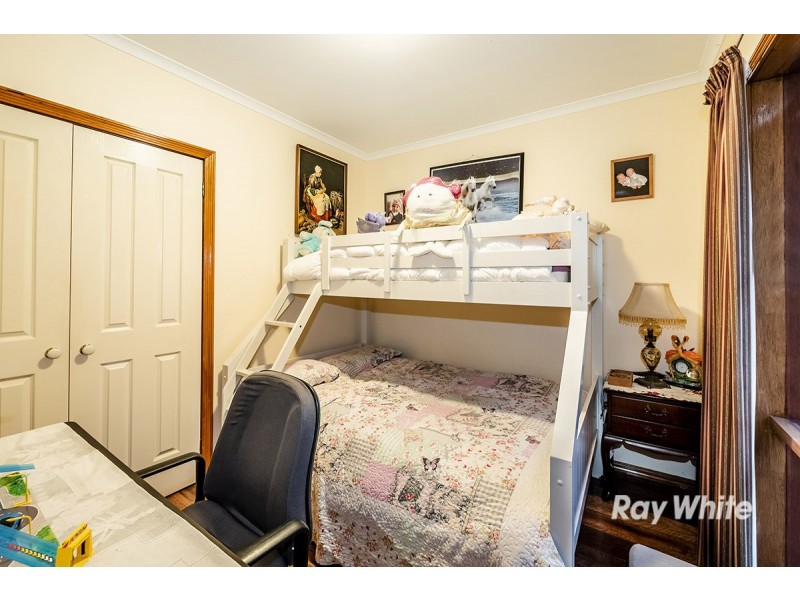 8 Foxglove Court, Cranbourne North VIC 3977