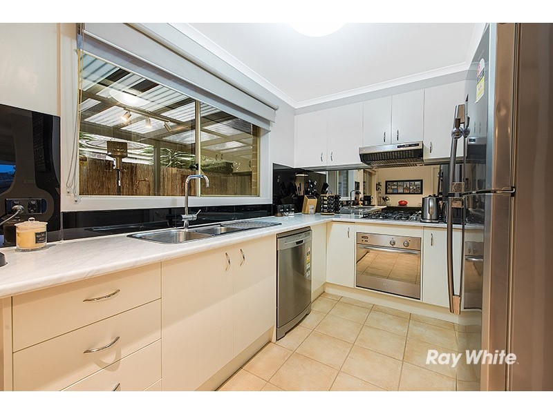 7 Calais Circuit, Cranbourne West VIC 3977