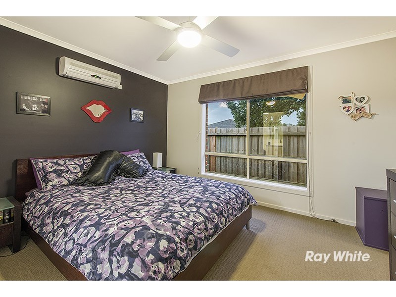7 Calais Circuit, Cranbourne West VIC 3977