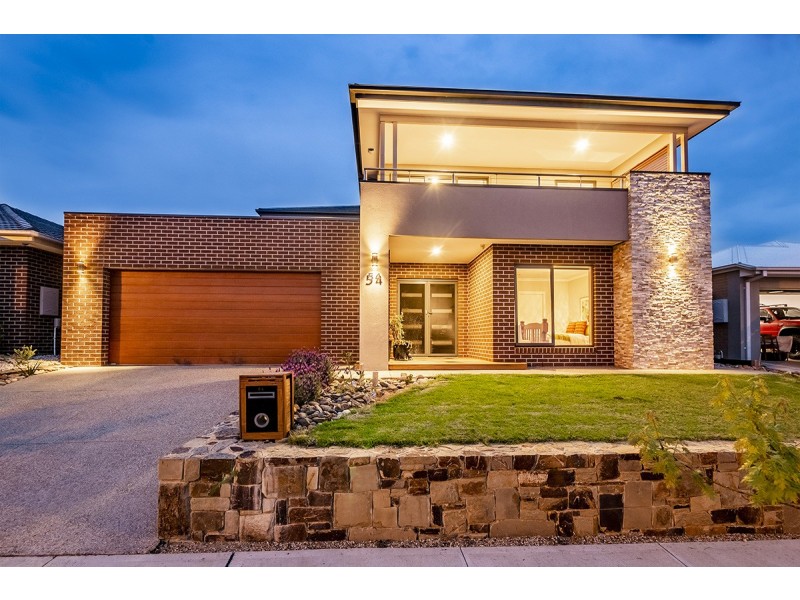 54 Como Parade, Clyde North VIC 3978