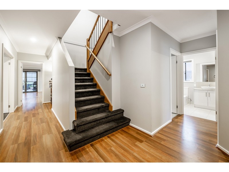 54 Como Parade, Clyde North VIC 3978