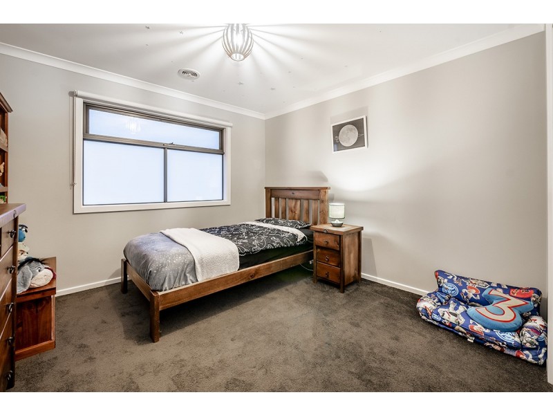 54 Como Parade, Clyde North VIC 3978