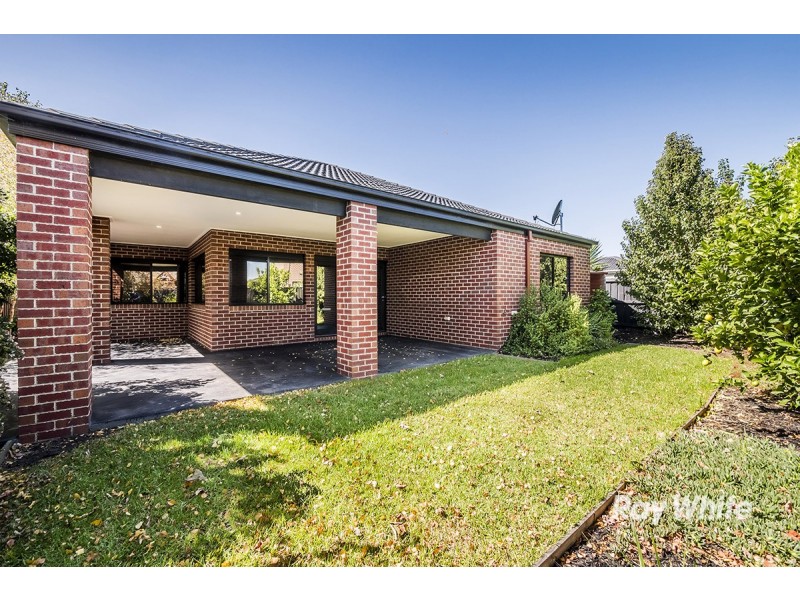 19 Beechwood Drive, Lyndhurst VIC 3975