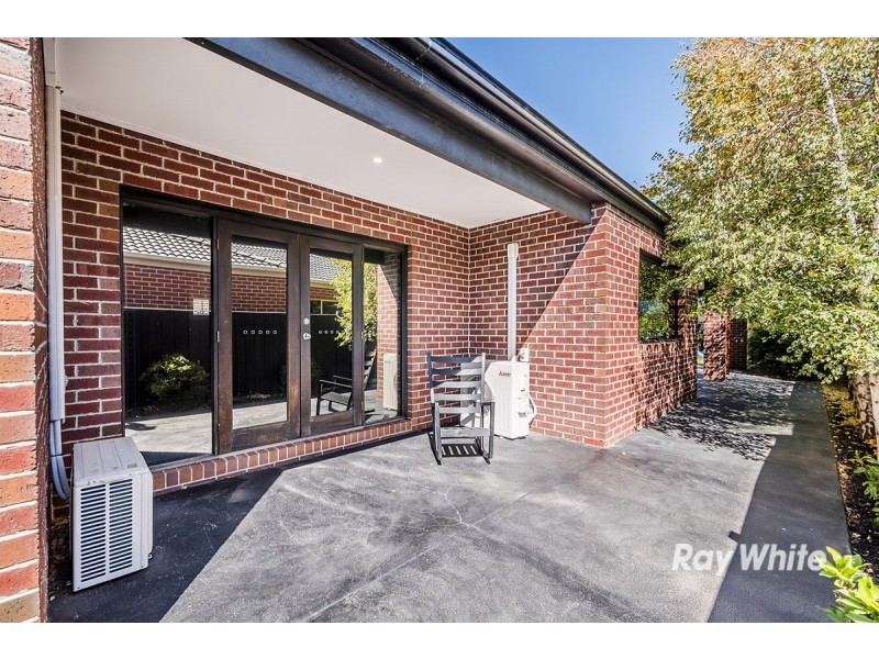 19 Beechwood Drive, Lyndhurst VIC 3975