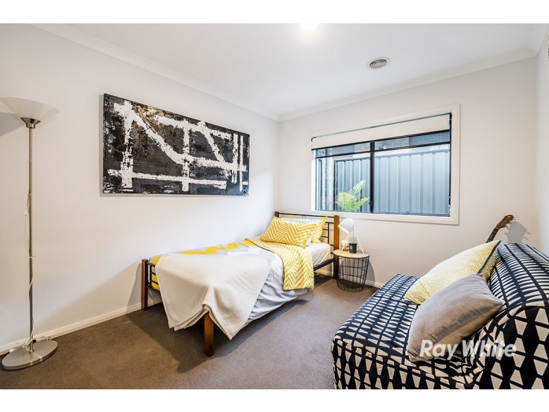 12 Ventasso Street, Clyde North VIC 3978