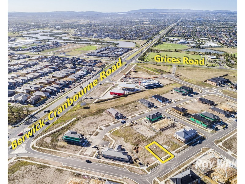 3 Grassbird Street, Clyde North VIC 3978