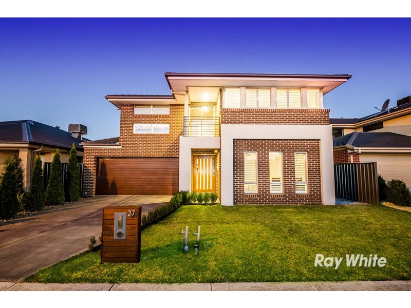 27 Fortuna Crescent, Cranbourne West VIC 3977