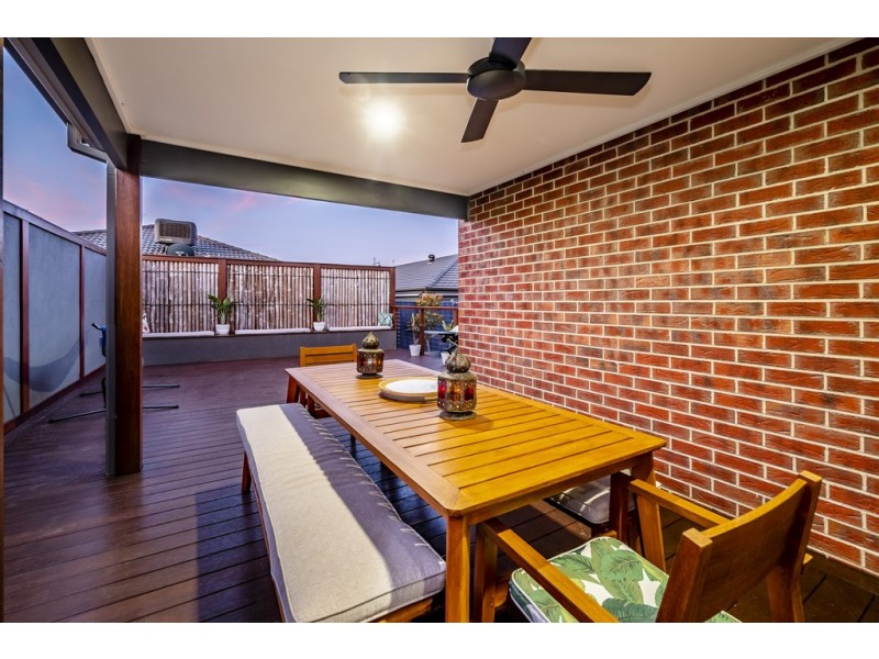 20 Ranfurlie Boulevard, Cranbourne West VIC 3977