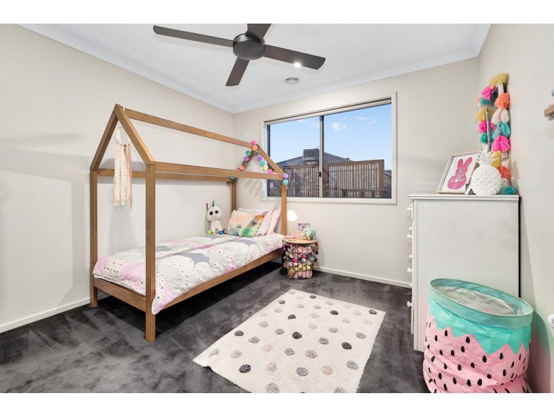 20 Ranfurlie Boulevard, Cranbourne West VIC 3977