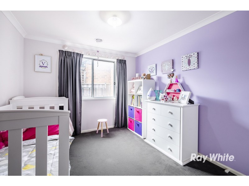 42 Quarters Boulevard, Cranbourne West VIC 3977