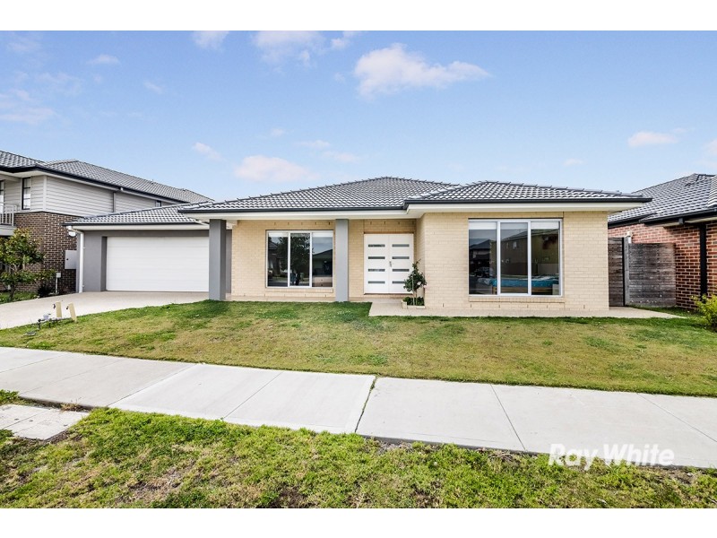 88 Alarah Boulevard, Cranbourne West VIC 3977