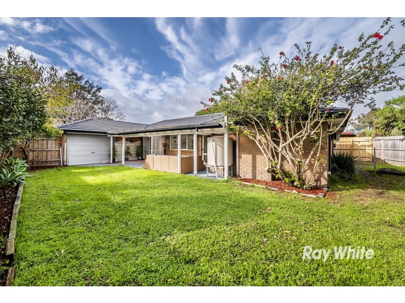 72 Lesdon Avenue, Cranbourne VIC 3977