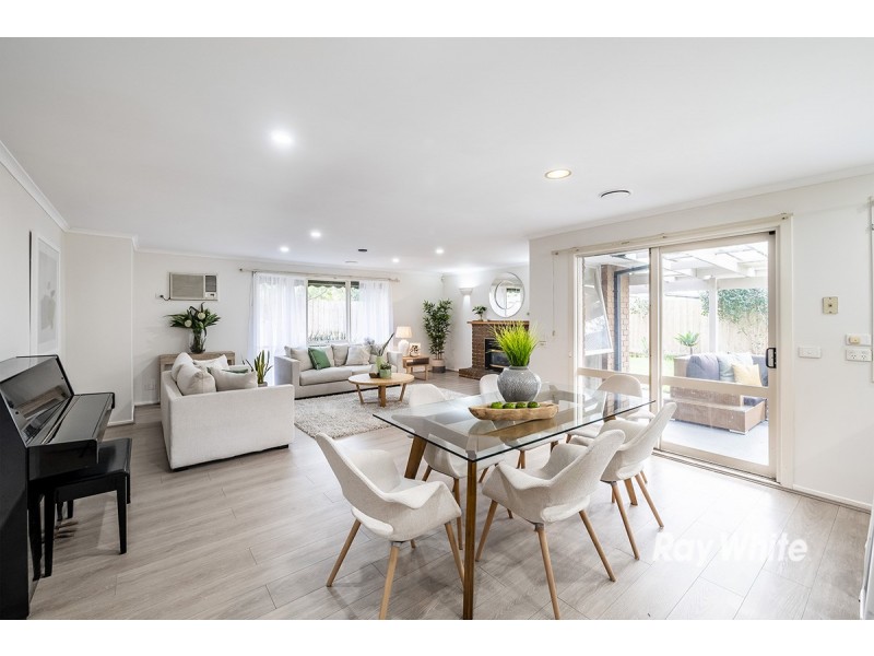 72 Lesdon Avenue, Cranbourne VIC 3977