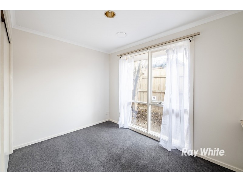 72 Lesdon Avenue, Cranbourne VIC 3977