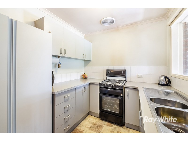 3 Brentwood Drive, Cranbourne North VIC 3977