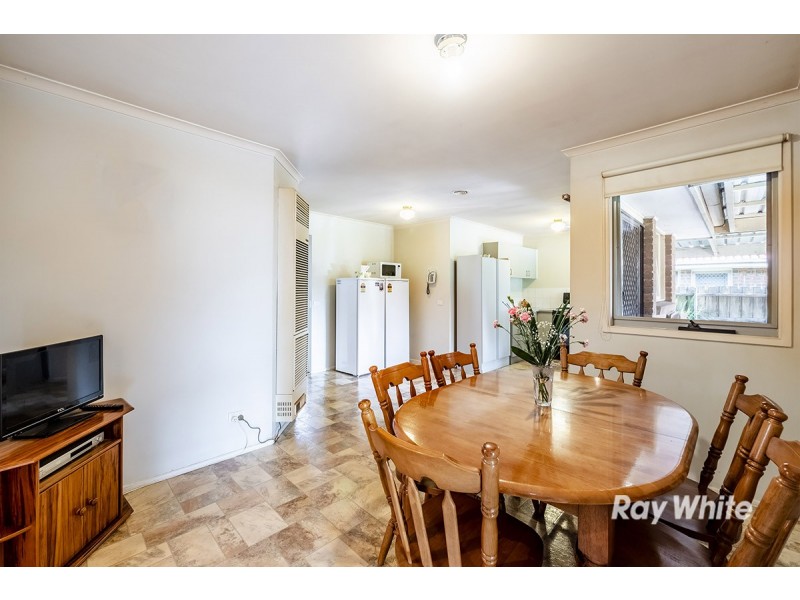 3 Brentwood Drive, Cranbourne North VIC 3977