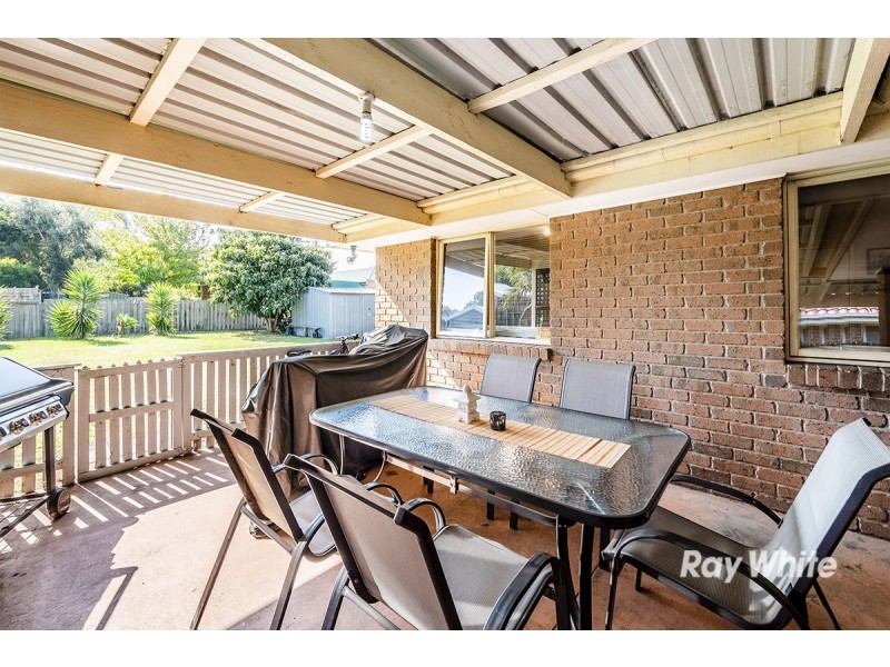 3 Brentwood Drive, Cranbourne North VIC 3977