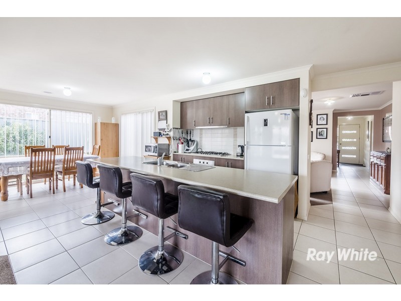 12 Carnavon Street, Cranbourne East VIC 3977