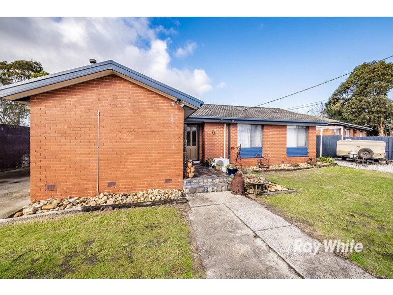 28 Valepark Crescent, Cranbourne VIC 3977