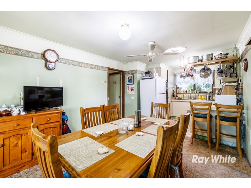 1 Endeavour Drive, Cranbourne North VIC 3977