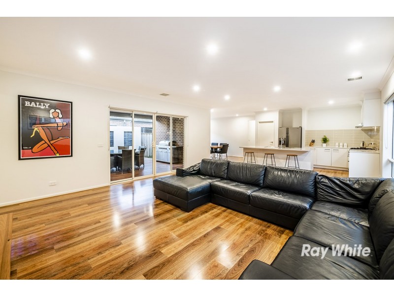 54 Hayton Park Boulevard, Cranbourne West VIC 3977