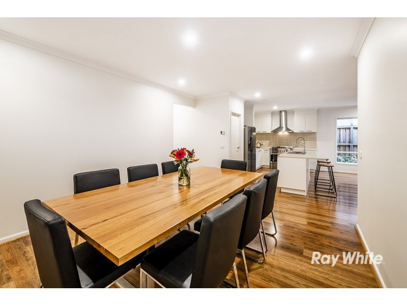 54 Hayton Park Boulevard, Cranbourne West VIC 3977